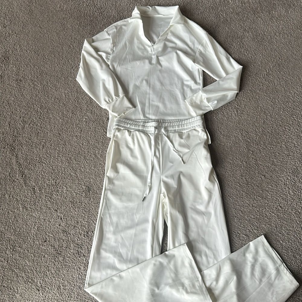 Pants and Top Two Piece Set! - Picture 6 of 15